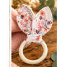 anneau-dentition-bebe-lapin-bois-tissu-floral.jpg