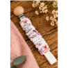 attache-tetine-bebe-floral-rose-clip-bois.jpg